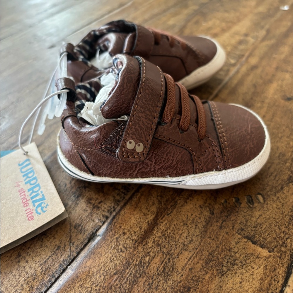 Stride Rite Brown Baby Shoe sz 6-12m